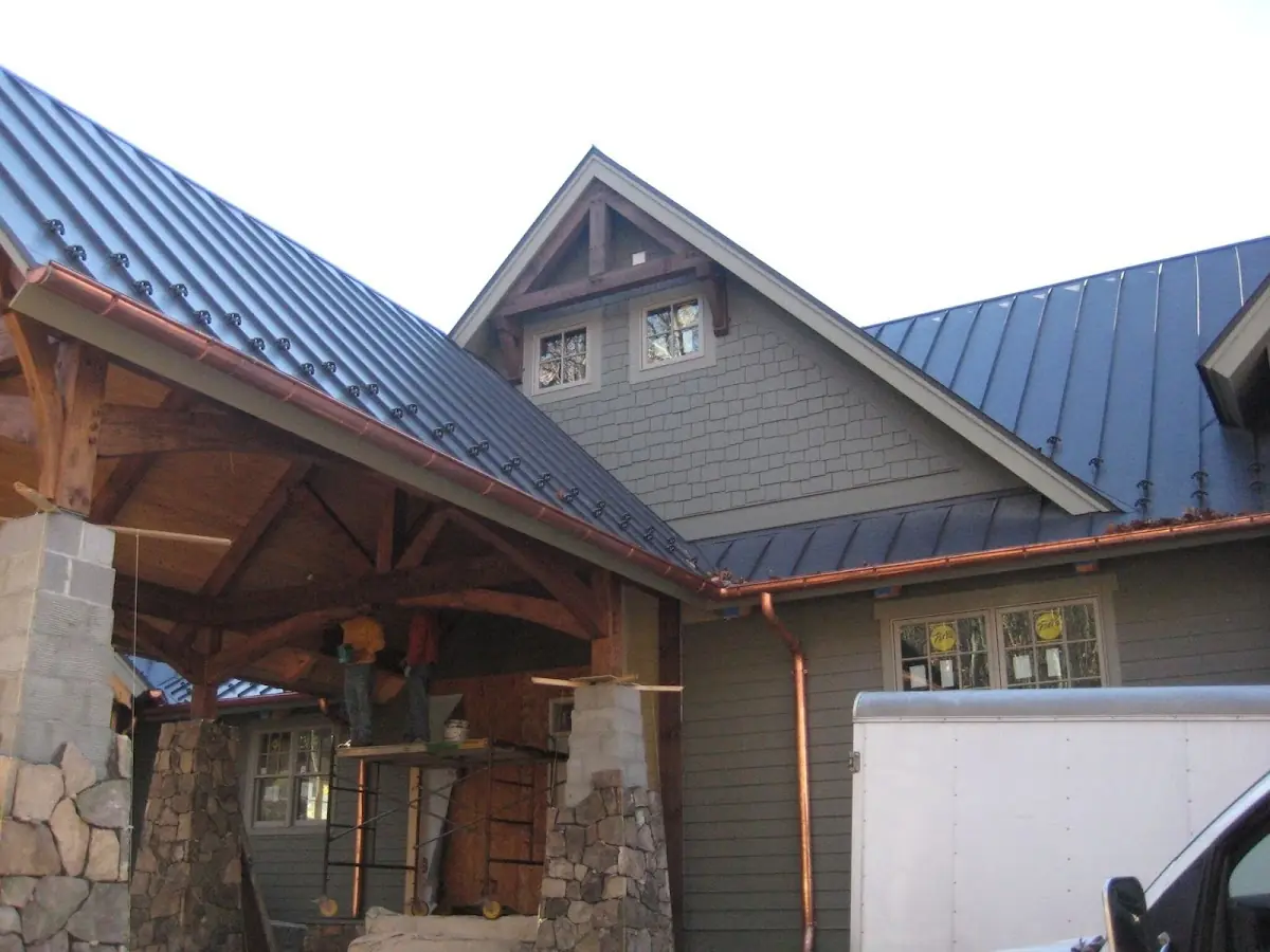 Craftsman Roofing team delivering quality roofing work in Fish Creek Station